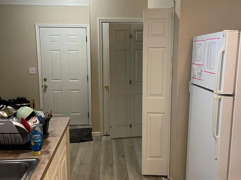 1905 N Lincoln Ave #227 — Photo 2