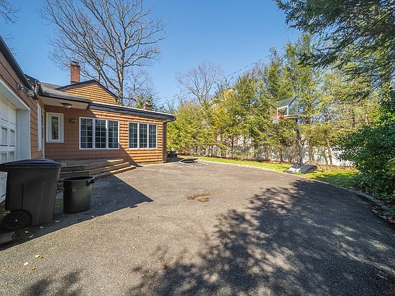 2nd image of 143 Round Hill Rd