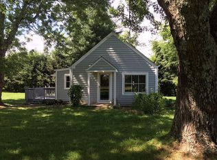 517 Claude Simmons Rd, Johnson City, TN 37604