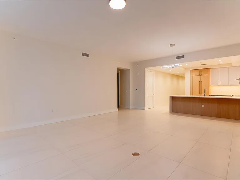 275 1st Ave S #1504 — Photo 7