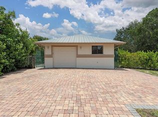 177 6th St, Naples, FL 34113