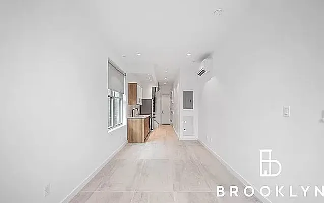 Rented by Reavis | media 23