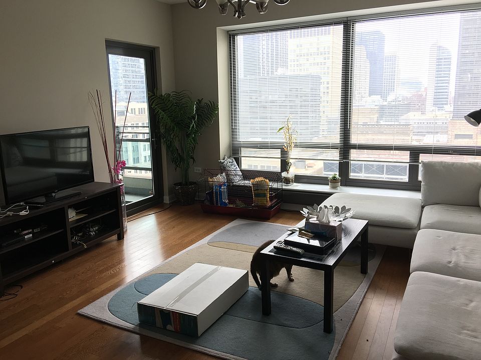 1st image of 130 N Garland Ct APT 2610
