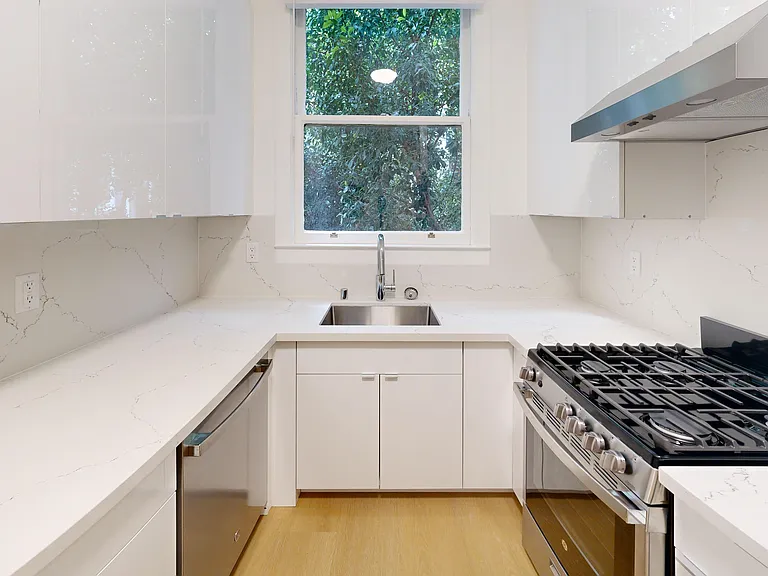 400 Duboce Avenue — Photo 8