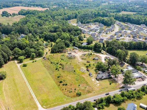 2008 Zebulon Rd, Zebulon, NC 27597