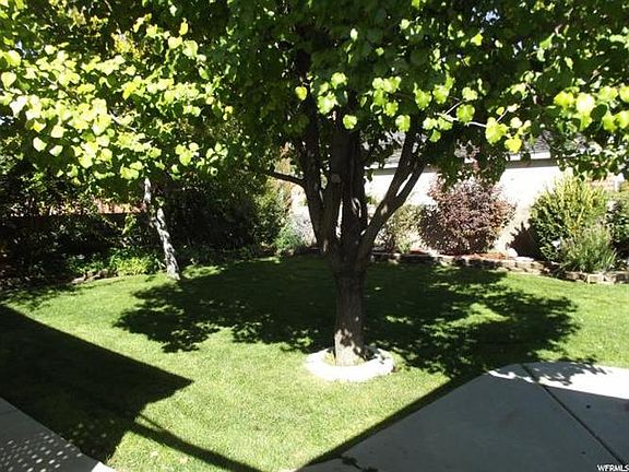 3rd image of 3986 S Bonniewood Dr