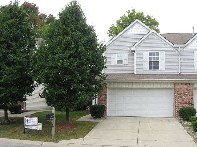 Maintenance-free 2br/2.5bath 