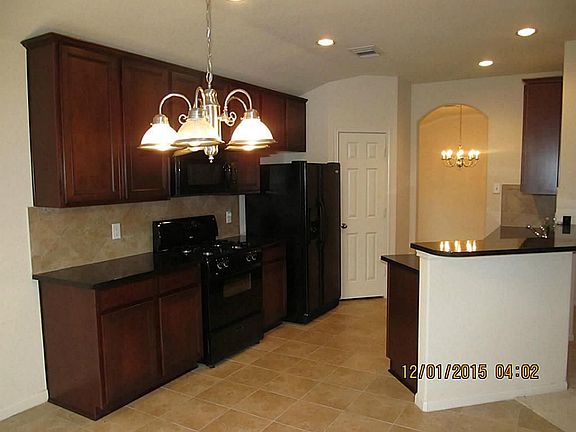 3rd image of 10107 Erin Glen Way