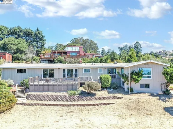 4151 Amyx Ct, Hayward, CA 94542