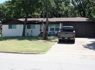 4708 Richard St, Forest Hill, TX 76119