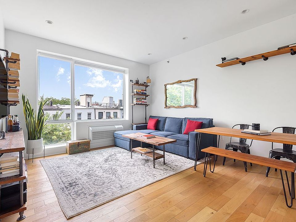 1st image of 1255 Jefferson Ave Unit 3B