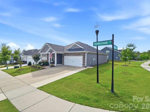 5379 Turtle Creek Dr, Denver, NC 28037