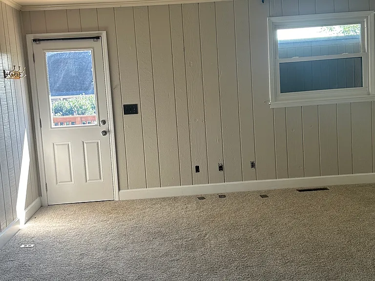 1712 Newport Pl — Photo 7