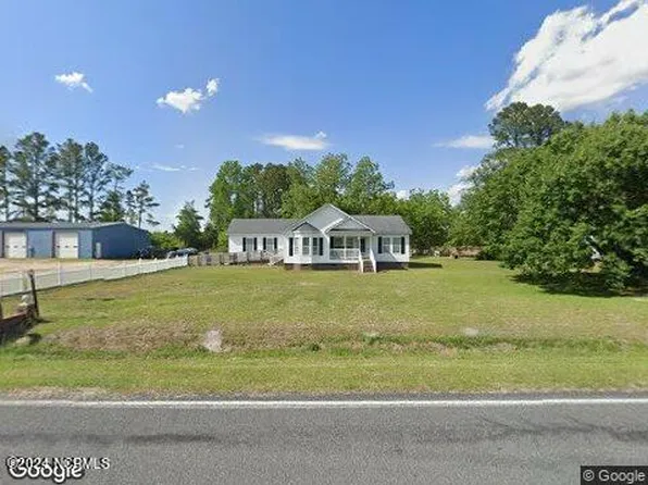 10489 Haynes Lennon Highway, Evergreen, NC 28438