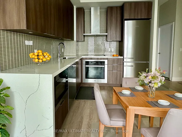 30 Shore Breeze Dr #6206 — Photo 1