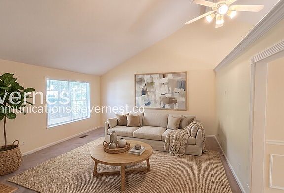 3rd image of 9406 W Ridge Trail Rd