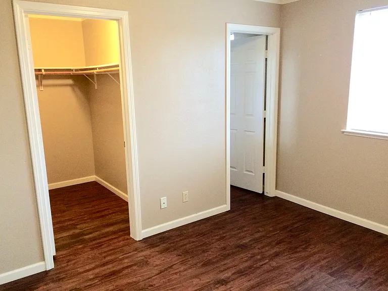 1012 Latigo Dr #4 — Photo 8