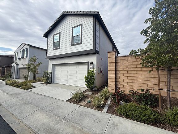 2nd image of 30315 Brittlebrush St