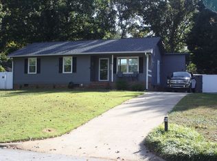 118 Faunawood Dr, Simpsonville, SC 29680
