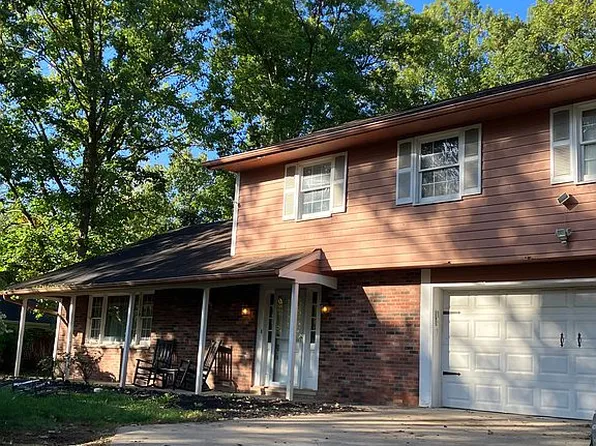 9300 Lindbergh Blvd, Olmsted Falls, OH 44138