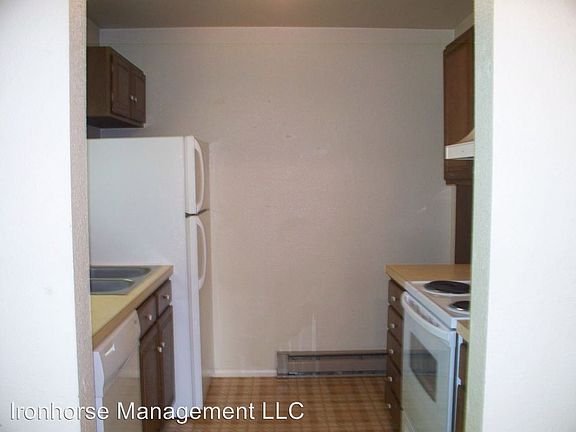3rd image of 515 S 15th Ave APT A