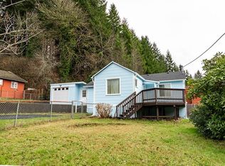 151 NW 9th St, Toledo, OR 97391