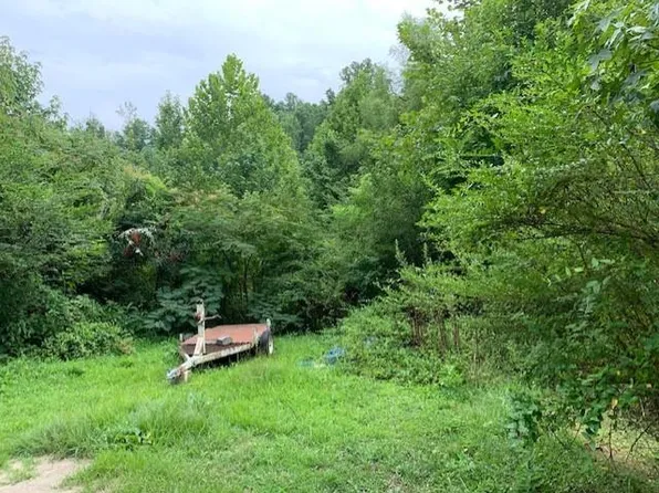 96 S Burglar Holw, West Van Lear, KY 41268