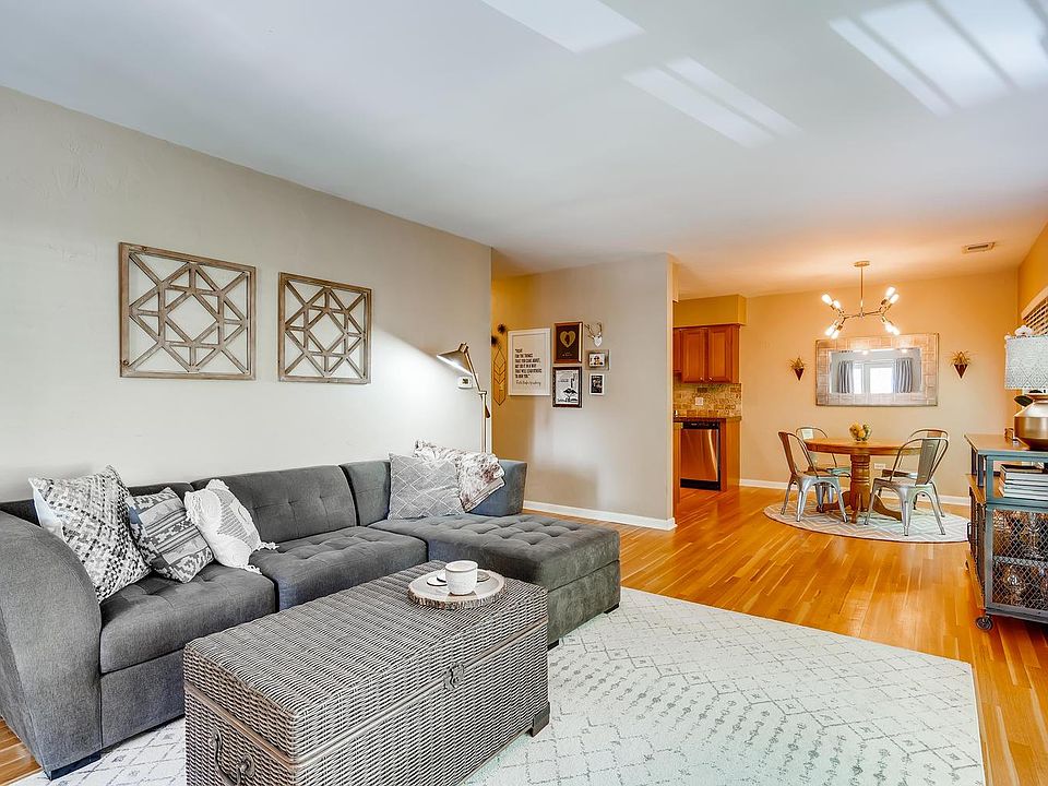 1st image of 855 N Dahlia St Unit 201