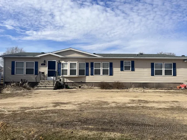 209 1st St, Mellette, SD 57461