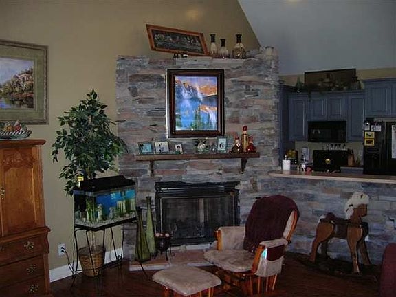 4th image of 136 De Armond Ln NE
