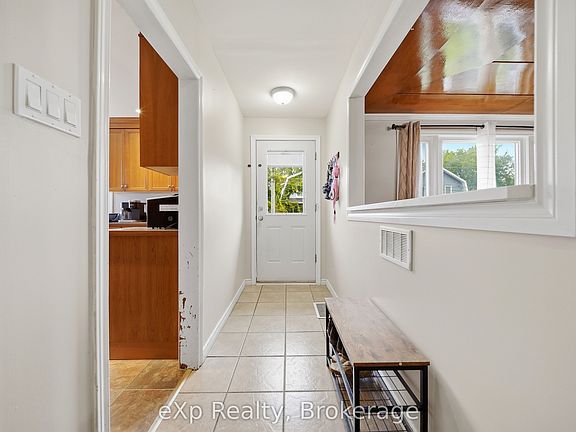 5th image of 17 Burton St