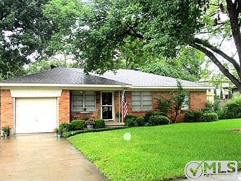1st image of 2619 Danny Ln