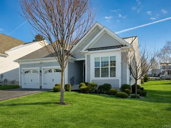 61 Farmington Road, Wappingers Falls, NY 12590