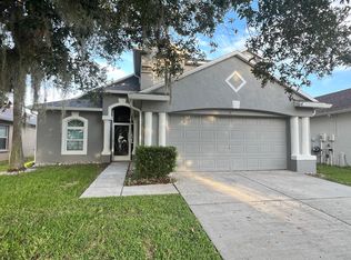 2823 Butterfly Landing Dr, Land O Lakes, FL 34638