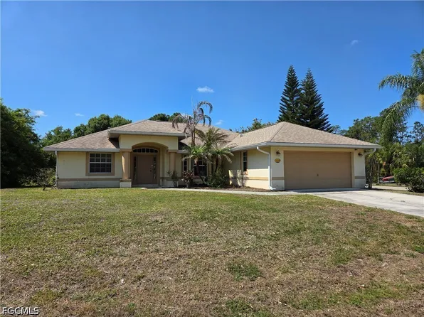 3200 E 6th St, Lehigh Acres, FL 33972