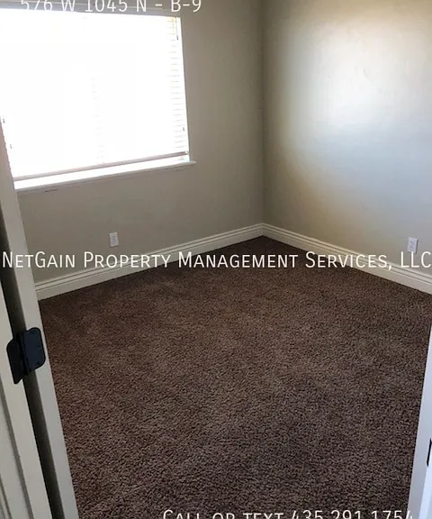 576 W 1045 N #B9 — Photo 7