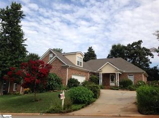 7 Netherland Ln, Simpsonville, SC 29681