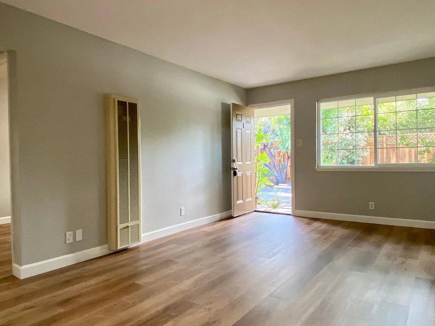 Rengstorff Ave 413 — Photo 2