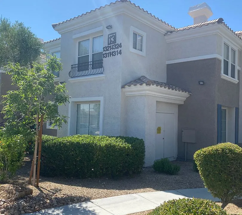 2325 Windmill Pkwy #1313