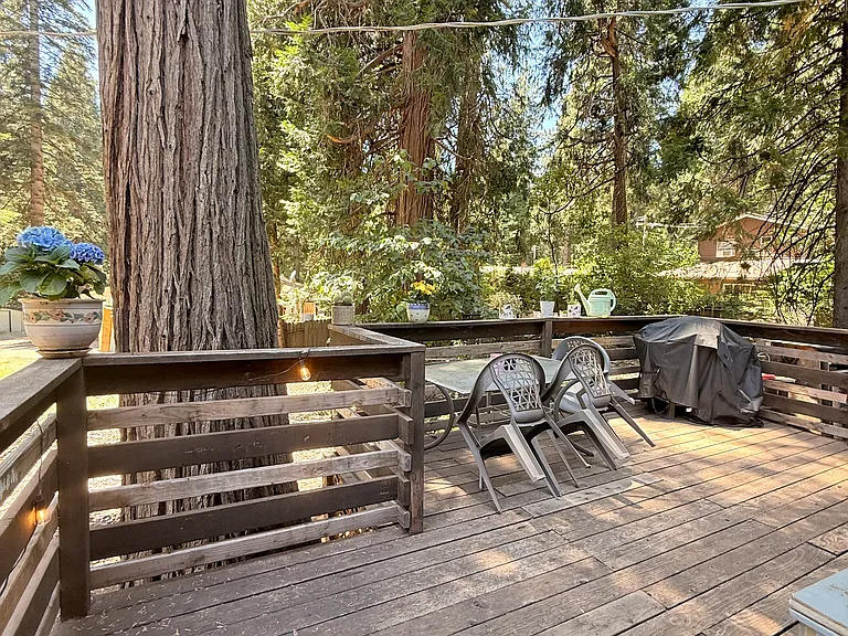 Private large deck