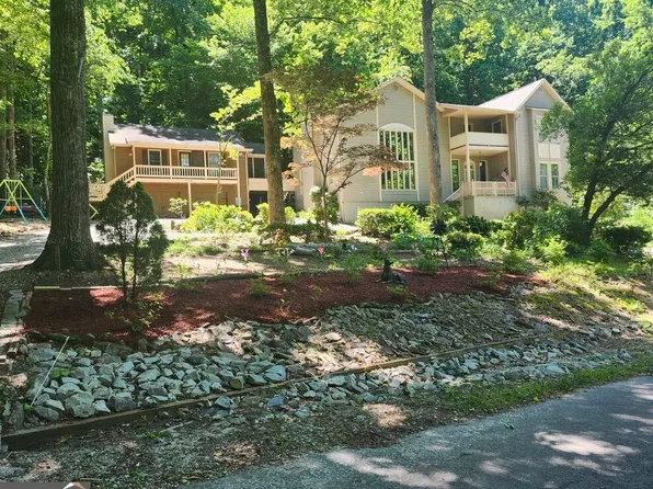 523 Chalet Dr, Sautee Nacoochee, GA 30571