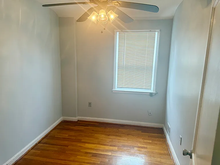 1327 Walker Ave — Photo 15