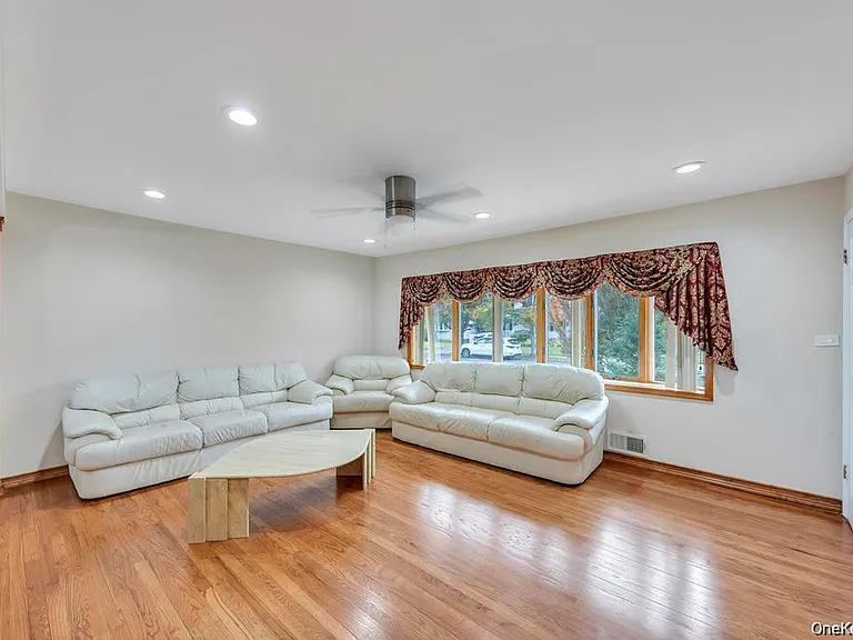 59 Andover Ln — Photo 12