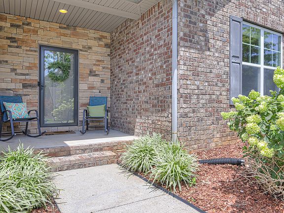 2nd image of 5033 Saint Ives Dr