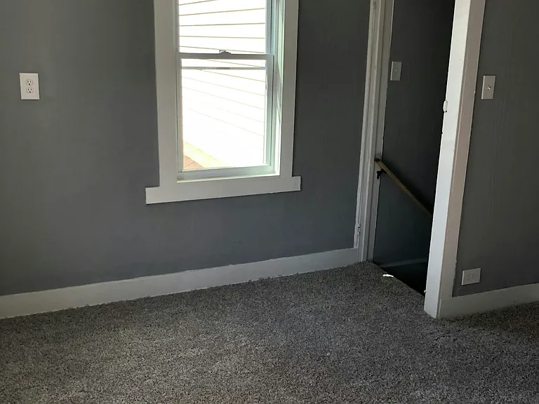 9918 Sandusky Ave — Photo 23