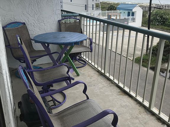 balcony ocean view