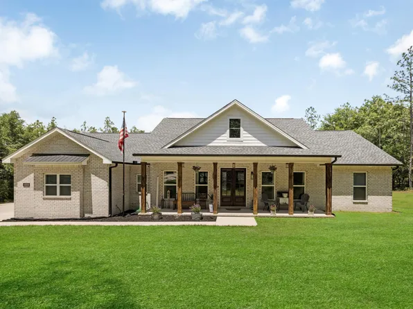 5881 Stacy Ln, Crestview, FL 32536
