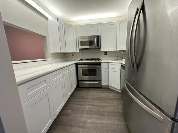 33 Club Pl #33, Galloway, NJ 08205