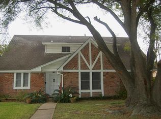 9327 Rowan Ln, Houston, TX 77036