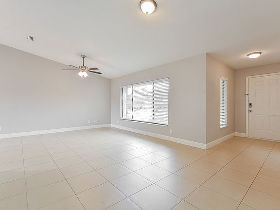 3rd image of 8431 Alveron Ave